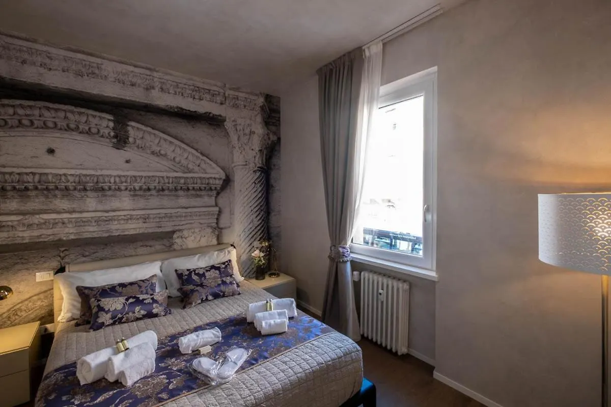 Verona Romana Apartments