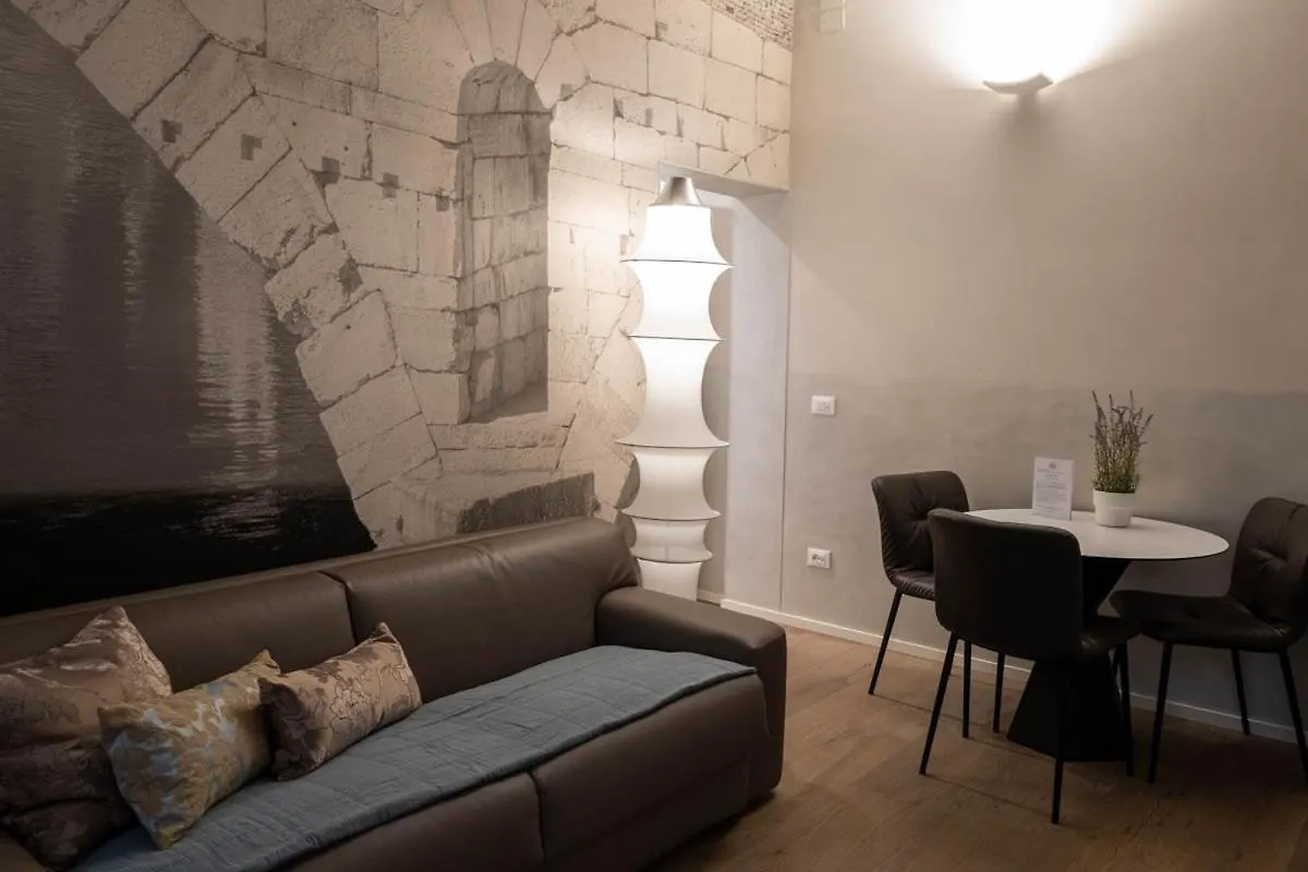 Verona Romana Apartments