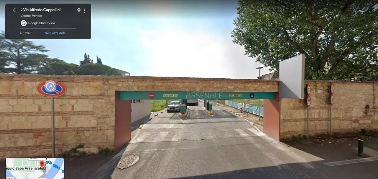 Verona Romana Apartments 0*,